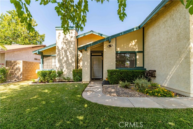 37229 Dalzell Street, Palmdale CA: https://media.crmls.org/medias/3ed09396-fa63-4658-aeb7-2a856e5d5961.jpg