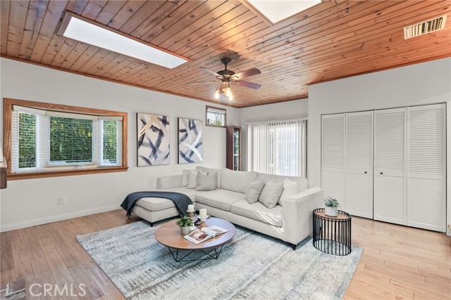 Detail Gallery Image 9 of 24 For 6313 Bluebell Ave, North Hollywood,  CA 91606 - 3 Beds | 2 Baths