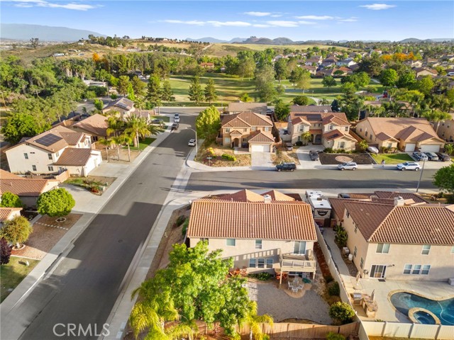 Detail Gallery Image 5 of 58 For 33340 Breighton Wood St, Menifee,  CA 92584 - 4 Beds | 2/1 Baths