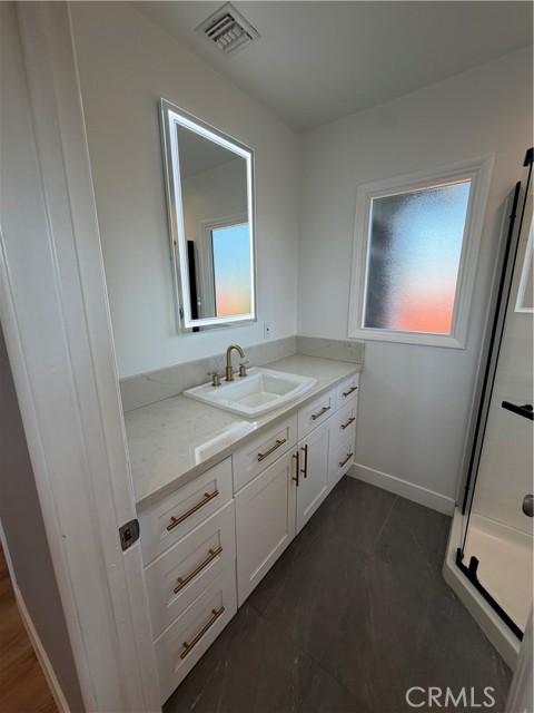 Image 30 of 42 For 11012 Marklein