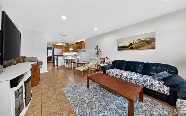 Detail Gallery Image 5 of 23 For 22757 Palm Ave, Grand Terrace,  CA 92313 - 3 Beds | 2 Baths