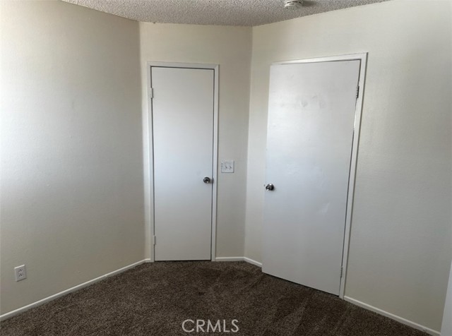 Detail Gallery Image 17 of 33 For 13675 Riverstone Dr, Victorville,  CA 92392 - 3 Beds | 2/1 Baths