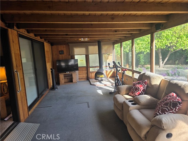 Detail Gallery Image 7 of 15 For 19040 Friar, Tarzana,  CA 91335 - 3 Beds | 1/1 Baths