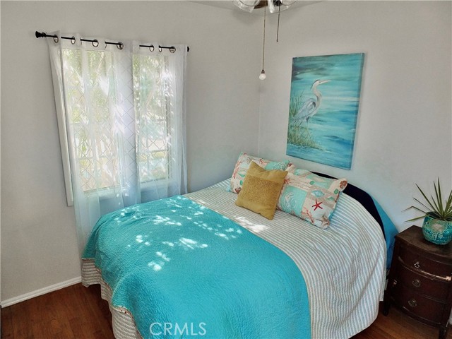 4306 Hackett Avenue, Lakewood CA: https://media.crmls.org/medias/3ed3b9f5-14b5-46b8-aa7d-edf3decd2c94.jpg