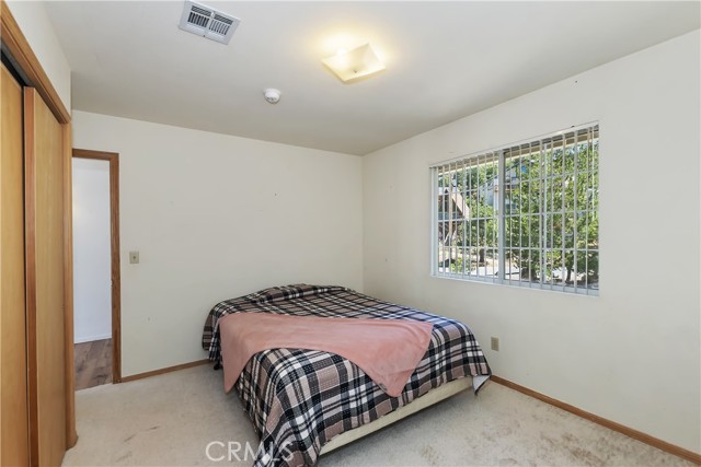 747 Boulder Bay, Big Bear Lake CA: https://media.crmls.org/medias/3ed3d2c4-777e-4177-9506-5743876b3d32.jpg