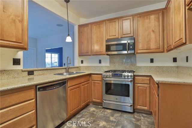 Detail Gallery Image 11 of 49 For 93 Kansas St #608,  Redlands,  CA 92373 - 3 Beds | 2/1 Baths