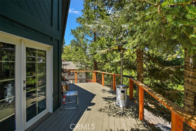 Detail Gallery Image 11 of 19 For 1180 Scenic Way, Rimforest,  CA 92378 - 3 Beds | 2 Baths