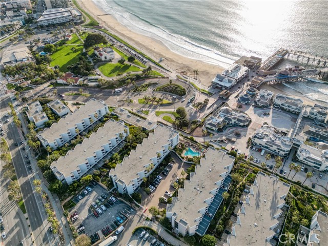 620 The Village, Redondo Beach, California 90277, 1 Bedroom Bedrooms, ,1 BathroomBathrooms,Residential,Sold,The Village,SB23008718