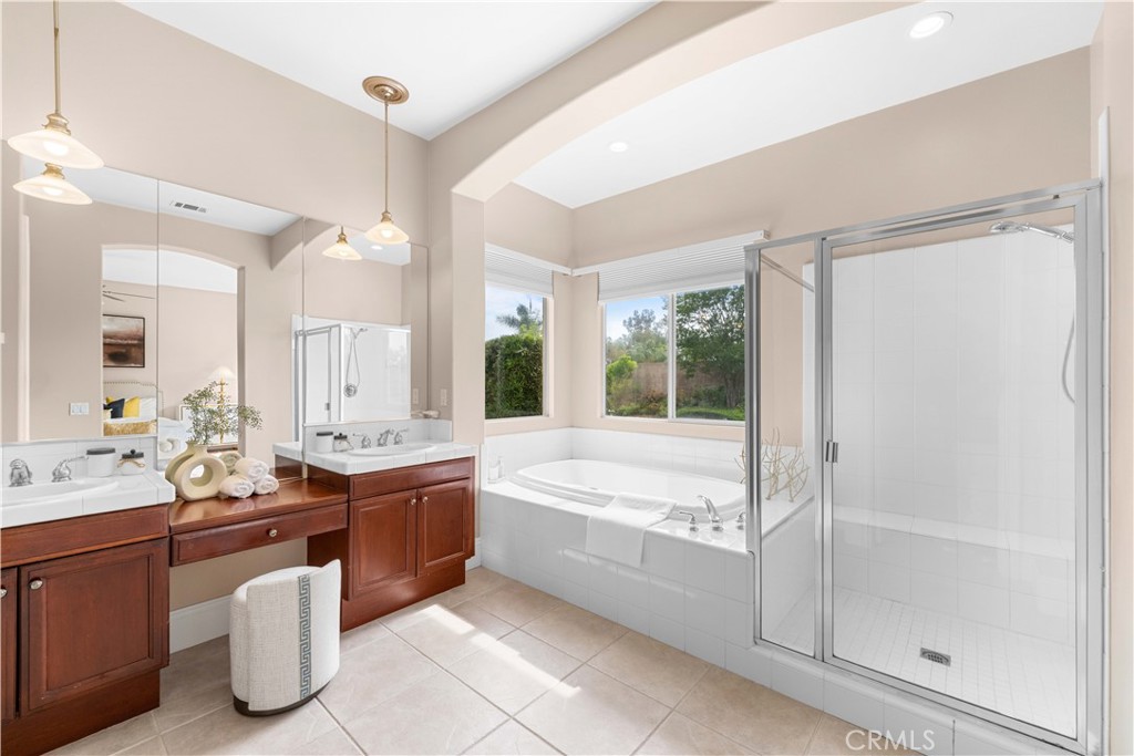 MLS #OC25258265 image #17