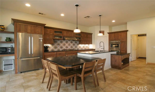 23641 ROSE QUARTZ Drive, Perris CA: https://media.crmls.org/medias/3ed5fd10-0dc0-4914-9117-dd3ff8b8e571.jpg