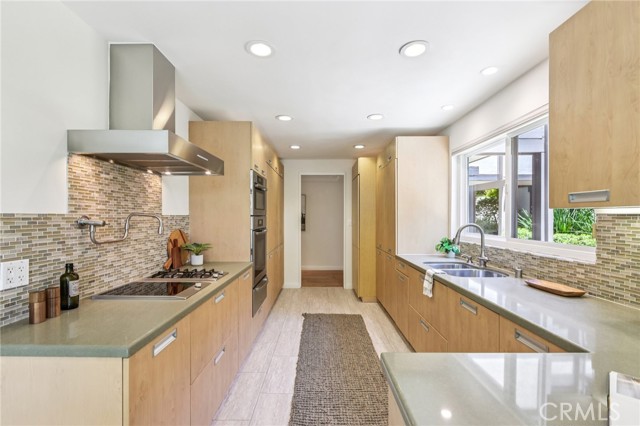 480 S Orange Grove Boulevard, Pasadena CA: https://media.crmls.org/medias/3ed629fd-9282-4e4d-a22d-426bb0b939a1.jpg