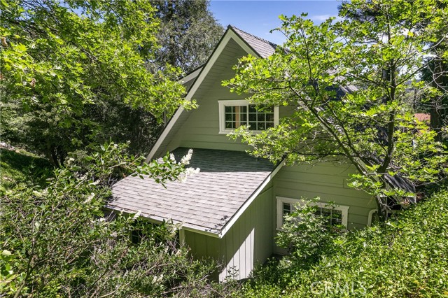 Detail Gallery Image 38 of 44 For 27888 West Shore Rd, Lake Arrowhead,  CA 92352 - 3 Beds | 2 Baths