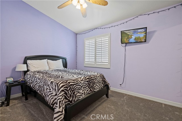 28642 Apricot Place, Saugus CA: https://media.crmls.org/medias/3ed8554c-d165-4c88-8f0c-df210b6a9907.jpg
