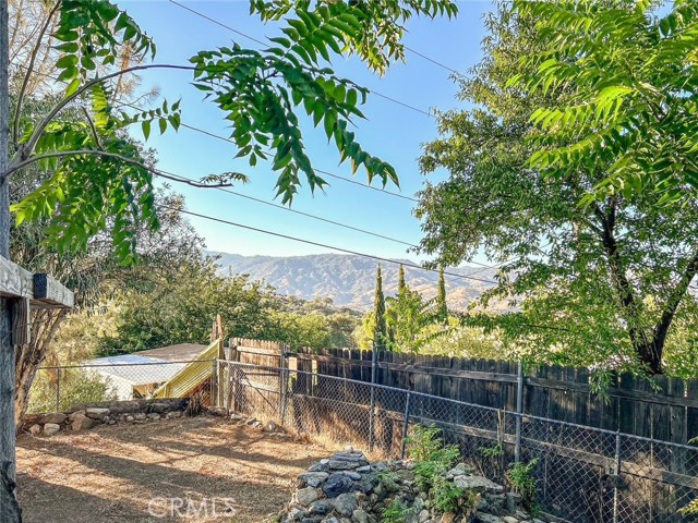 Detail Gallery Image 7 of 26 For 200 Jones St, Bodfish,  CA 93205 - 2 Beds | 2 Baths