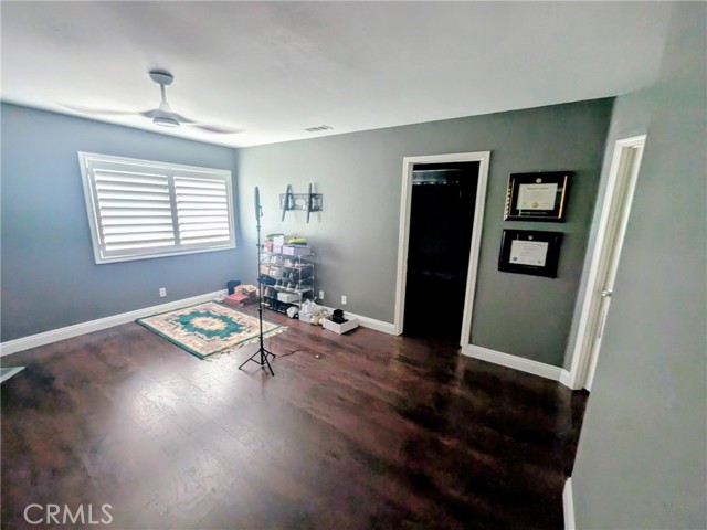 580 Hillsborough Way, Corona CA: https://media.crmls.org/medias/3edaf2e0-debd-4d3e-a06e-0011cc5cbda0.jpg
