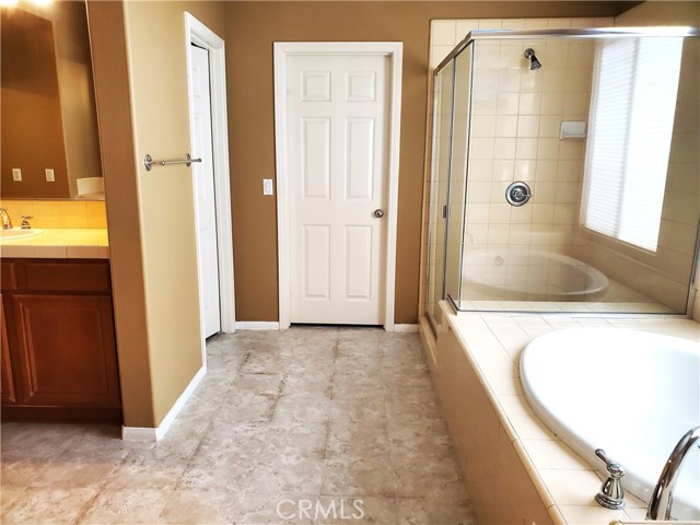 Detail Gallery Image 27 of 34 For 30160 Holmby Ct, Castaic,  CA 91384 - 4 Beds | 3 Baths