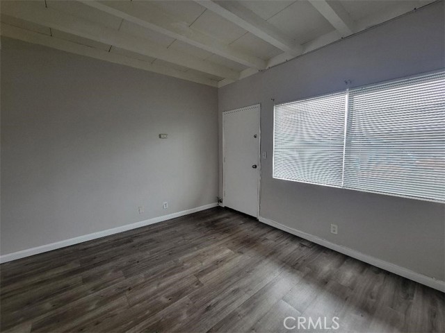 2451 Lemon Avenue, Signal Hill CA: https://media.crmls.org/medias/3edbebb1-0269-4f7a-b909-2ee0235e2341.jpg