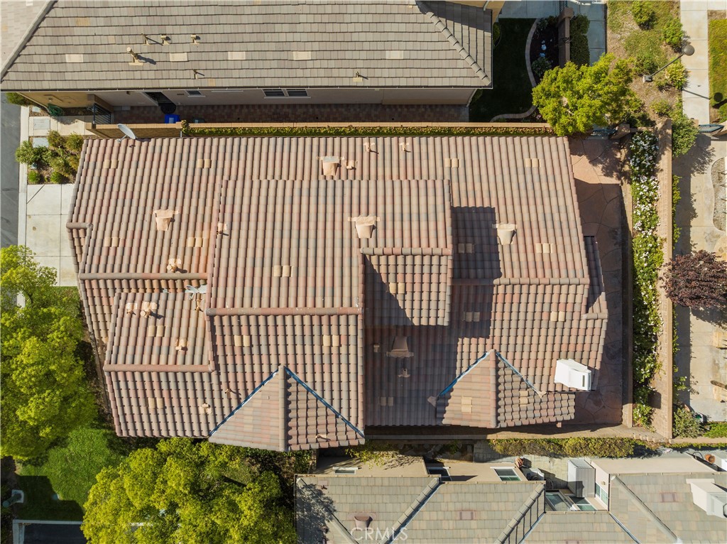 https://media.crmls.org/medias/3edc24b7-6288-40f5-8fe4-b1153a70bd80.jpg?preset=X-Large