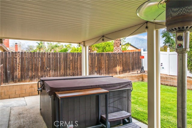 6967 Mountain Avenue, Highland CA: https://media.crmls.org/medias/3edc5c0e-0bd9-4378-9460-5728058613a6.jpg