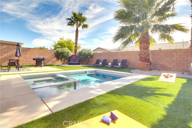 Detail Gallery Image 1 of 21 For 84105 Tramonto Way, Indio,  CA 92203 - 3 Beds | 2 Baths