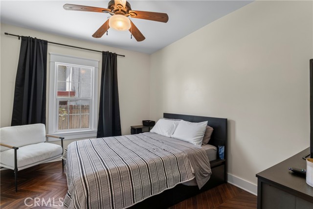 976 N Loma Vista Drive, Long Beach CA: https://media.crmls.org/medias/3edd6487-8c21-475b-9a26-3f23bdd22c90.jpg