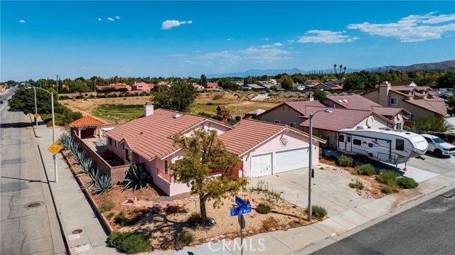 Detail Gallery Image 1 of 45 For 42376 61st St, Lancaster,  CA 93536 - 3 Beds | 2 Baths