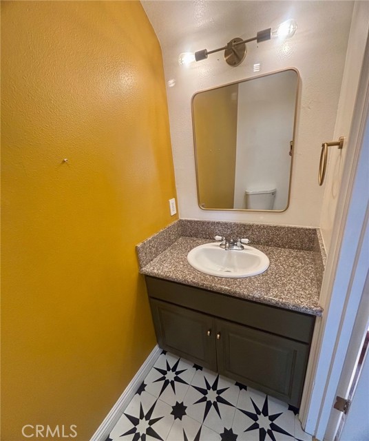 1688 Locust Street, Pasadena CA: https://media.crmls.org/medias/3edfba3d-189f-4c37-835a-7b407a865fed.jpg