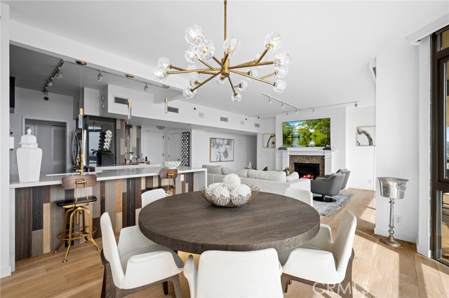 Detail Gallery Image 15 of 65 For 222 Monterey Rd #1603,  Glendale,  CA 91206 - 2 Beds | 2 Baths