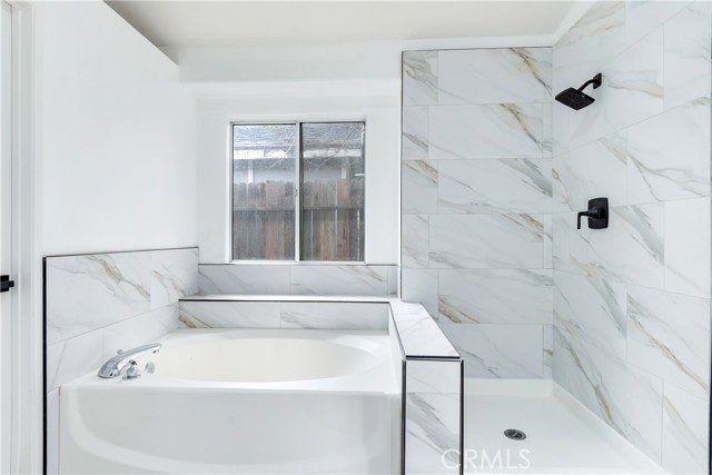 Detail Gallery Image 4 of 25 For 1235 Marble Ct, Hemet,  CA 92543 - 3 Beds | 2 Baths