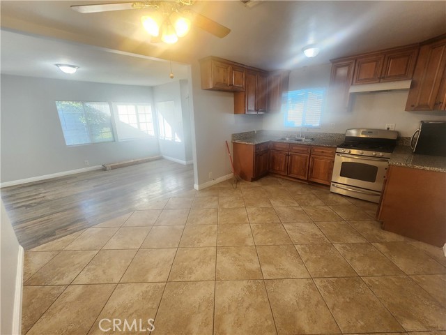 Detail Gallery Image 6 of 38 For 7910 Nagle, North Hollywood,  CA 91605 - 3 Beds | 1 Baths