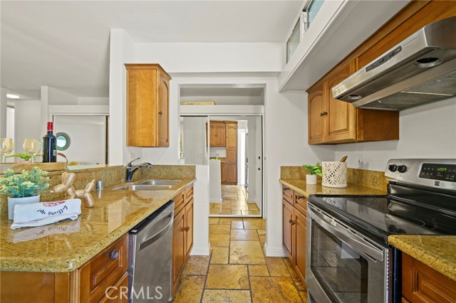 5658 Ravenspur Drive, Rancho Palos Verdes, California 90275, 2 Bedrooms Bedrooms, ,2 BathroomsBathrooms,Residential,Sold,Ravenspur,WS21167742