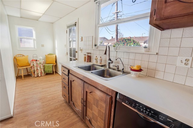 Detail Gallery Image 11 of 28 For 18405 Haas Ave, Torrance,  CA 90504 - 3 Beds | 2 Baths