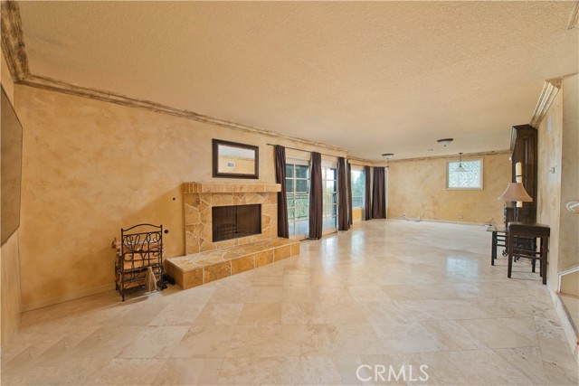 Detail Gallery Image 27 of 41 For 4389 San Blas Ave, Woodland Hills,  CA 91364 - 4 Beds | 2/1 Baths