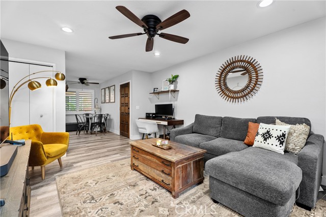Detail Gallery Image 7 of 31 For 6600 Warner Ave #119,  Huntington Beach,  CA 92647 - 1 Beds | 1 Baths