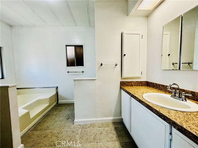 Detail Gallery Image 13 of 17 For 30025 Alicante, Homeland,  CA 92548 - 2 Beds | 2 Baths