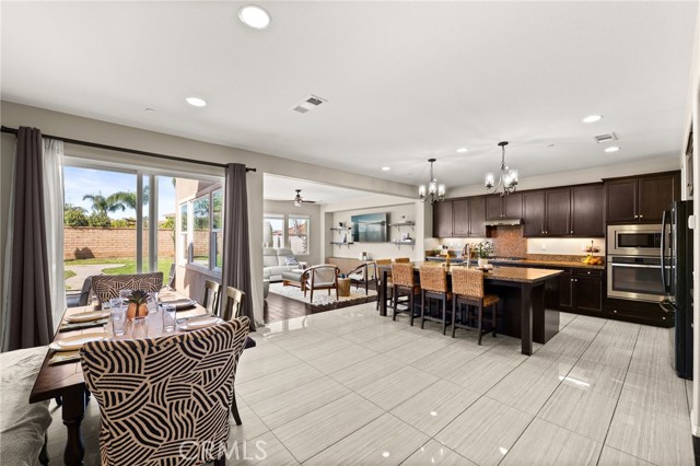 Detail Gallery Image 16 of 42 For 35069 Painted Rock, Winchester,  CA 92596 - 4 Beds | 3 Baths