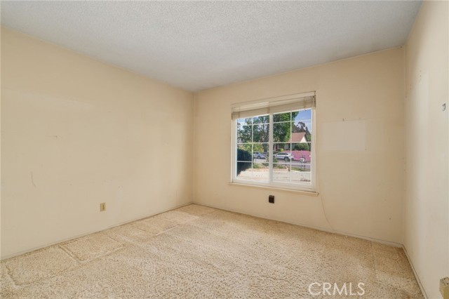 Detail Gallery Image 27 of 43 For 7635 Lakeside Dr, Jurupa Valley,  CA 92509 - 4 Beds | 2/1 Baths