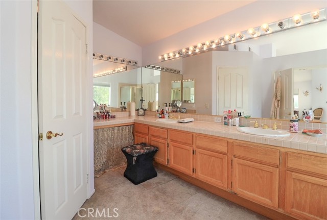 Image 3 for 14422 Grandifloras Rd, Canyon Country, CA 91387