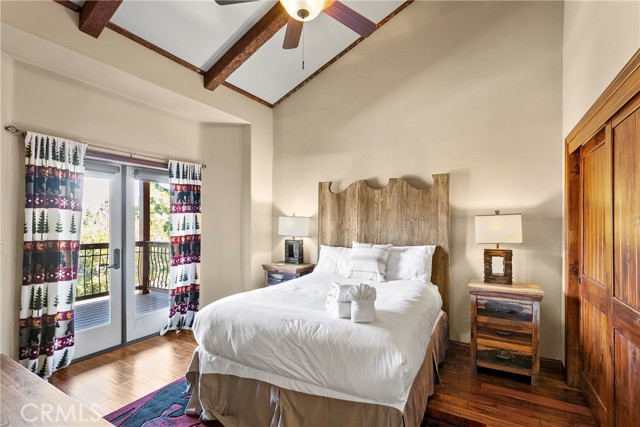 858 Fox Tower Way, Big Bear Lake CA: https://media.crmls.org/medias/3ee2cd19-1d03-48ff-bbf2-5c107327e075.jpg