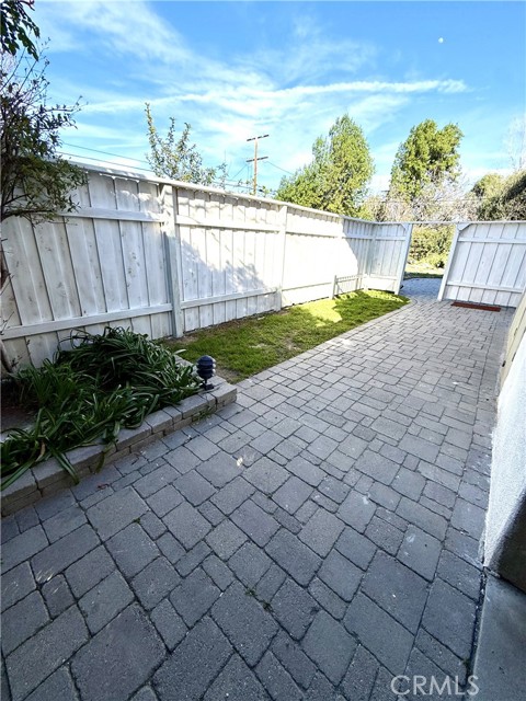 Detail Gallery Image 8 of 8 For 20407 Strathern #20409,  Winnetka,  CA 91306 - 1 Beds | 1 Baths