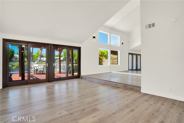 23310 Park Sorrento, Calabasas CA: https://media.crmls.org/medias/3ee4ea09-9754-4ac9-ba46-1ae7c42f68ae.jpg
