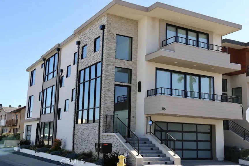 116 W Channel Islands Boulevard