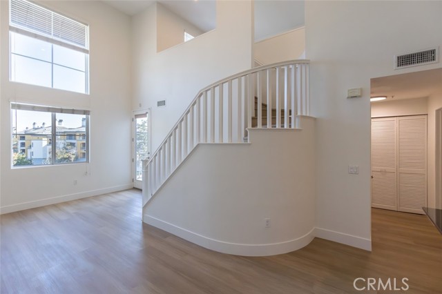 Detail Gallery Image 5 of 37 For 2400 Scholarship, Irvine,  CA 92612 - 1 Beds | 1 Baths