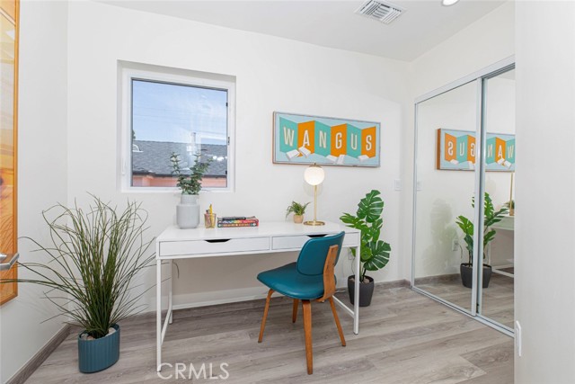 Detail Gallery Image 13 of 36 For 1754 N Berendo St #B,  Los Angeles,  CA 90027 - 3 Beds | 2/1 Baths