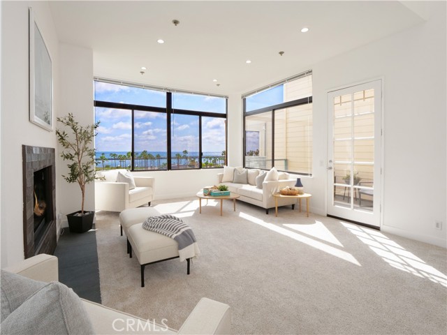 Living Room Opens to Lower Deck