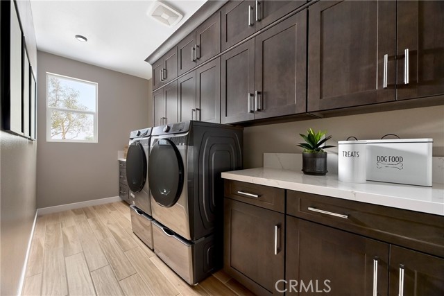 16402 Ginger Creek Drive, Riverside CA: https://media.crmls.org/medias/3ee790c4-9b2f-48a9-a87b-ca06d5132b3a.jpg