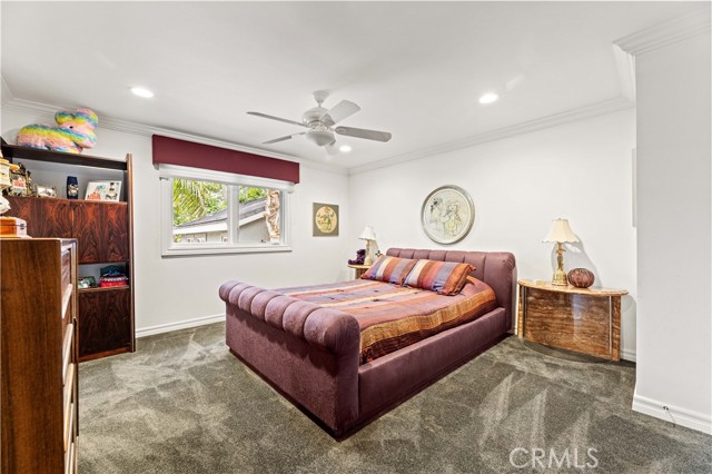 Detail Gallery Image 33 of 46 For 4960 Densmore Ave, Encino,  CA 91436 - 5 Beds | 5/2 Baths