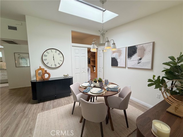 Detail Gallery Image 6 of 18 For 1520 Northwood Road 244e,  Seal Beach,  CA 90740 - 2 Beds | 1/1 Baths