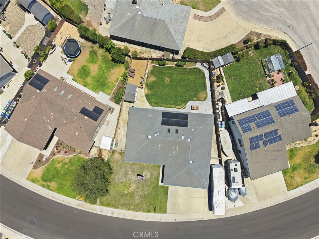 https://media.crmls.org/medias/3ee8a8f4-b70d-415c-97c5-d4bf56dba9ef.jpg?preset=X-Large