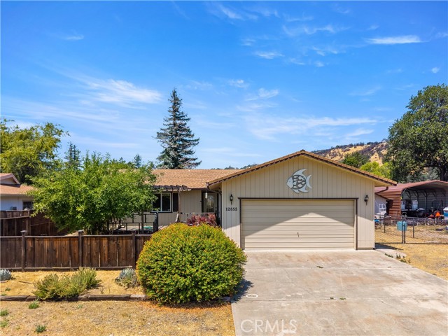 12855 Island Circle, Clearlake Oaks CA: https://media.crmls.org/medias/3ee8adb7-8e3d-4b2e-8009-557c20feaea7.jpg